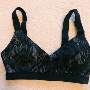 Fabletics sports bra
